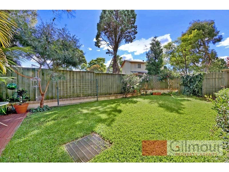 2/8A Tuckwell Road, Castle Hill NSW 2154