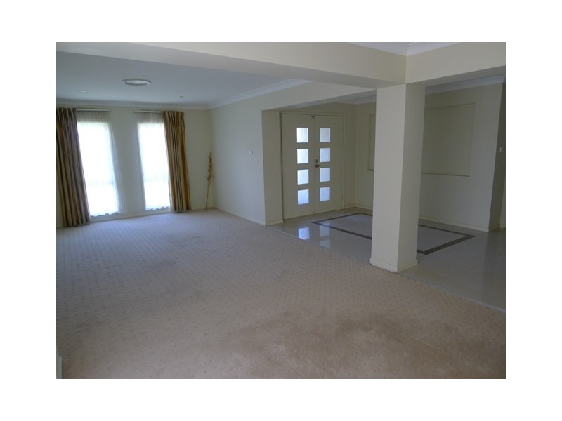 48 Chepstow Drive, Castle Hill NSW 2154