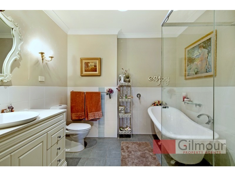 1/6 Ripley Glade, Bella Vista NSW 2153