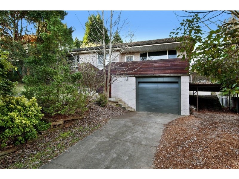 11 Dan Crescent, Castle Hill NSW 2154