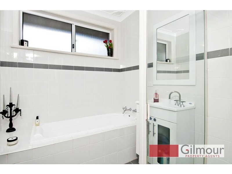 11 Dan Crescent, Castle Hill NSW 2154