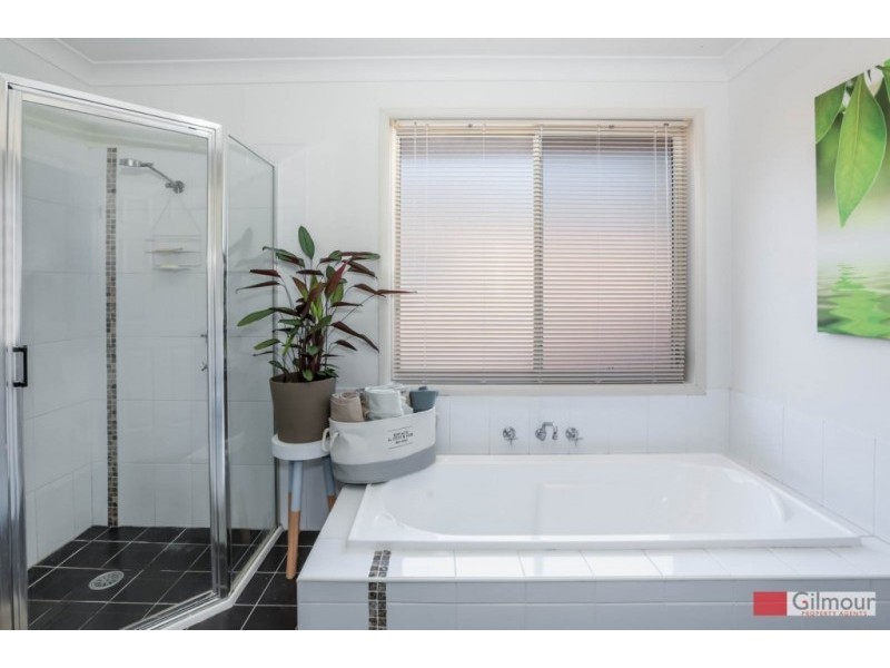 25 Orleans Way, Castle Hill NSW 2154