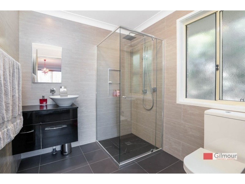 2/1 Gindurra Avenue, Castle Hill NSW 2154