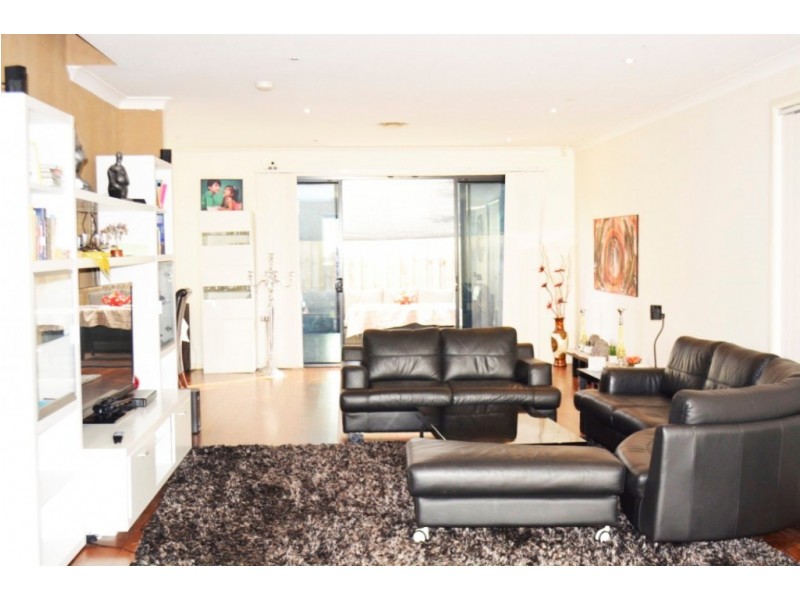 14 San Giorgio Circuit, Castle Hill NSW 2154