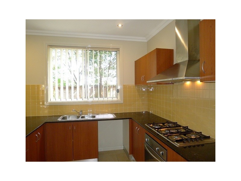 13/11 Harrington Avenue, Castle Hill NSW 2154