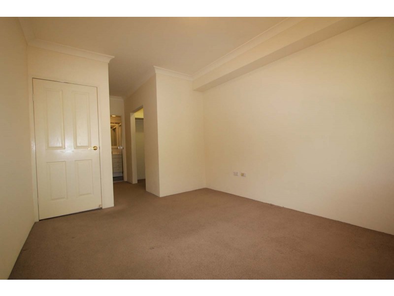 13/50 Cecil Avenue, Castle Hill NSW 2154