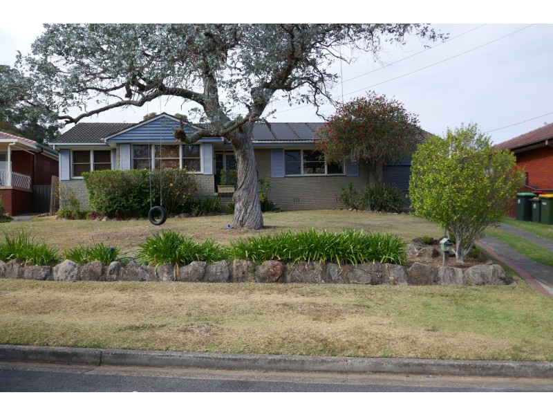 13 Gregory Avenue, Baulkham Hills NSW 2153