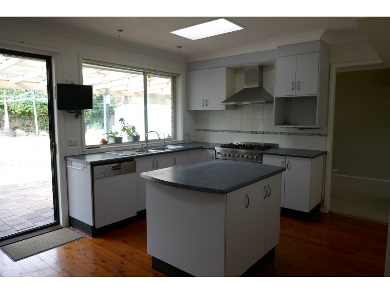 13 Gregory Avenue, Baulkham Hills NSW 2153