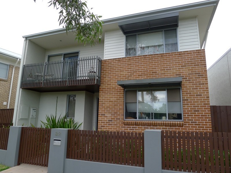 32 Caddies Boulevard, Rouse Hill NSW 2155