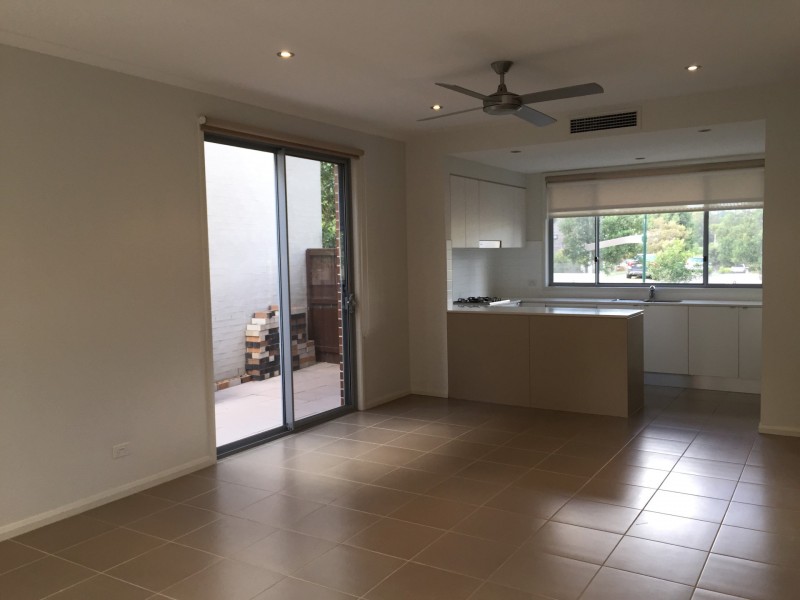 32 Caddies Boulevard, Rouse Hill NSW 2155