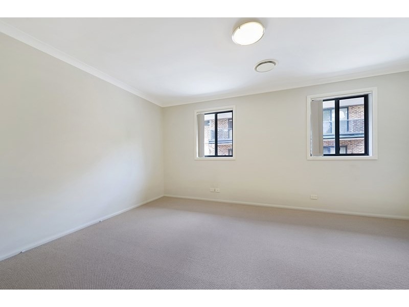 2/4-6 Crane Road, Castle Hill NSW 2154