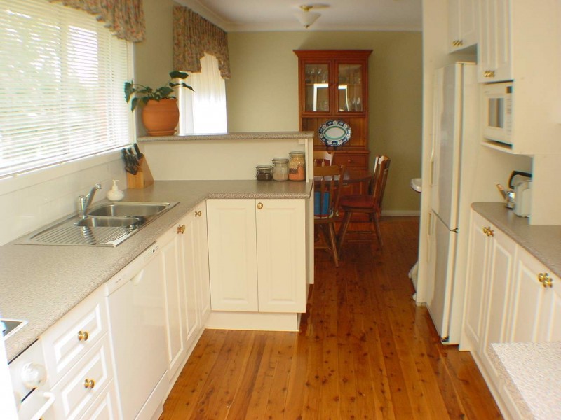 13 McDougall Avenue, Baulkham Hills NSW 2153