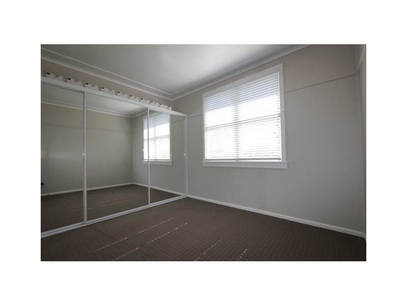 16 Hayes Road, Seven Hills NSW 2147