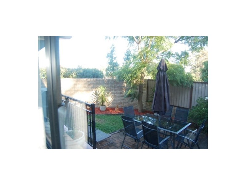 4/1 Christopher Street, Baulkham Hills NSW 2153