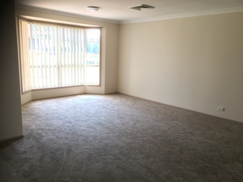 33 Tellicherry Circuit, Beaumont Hills NSW 2155