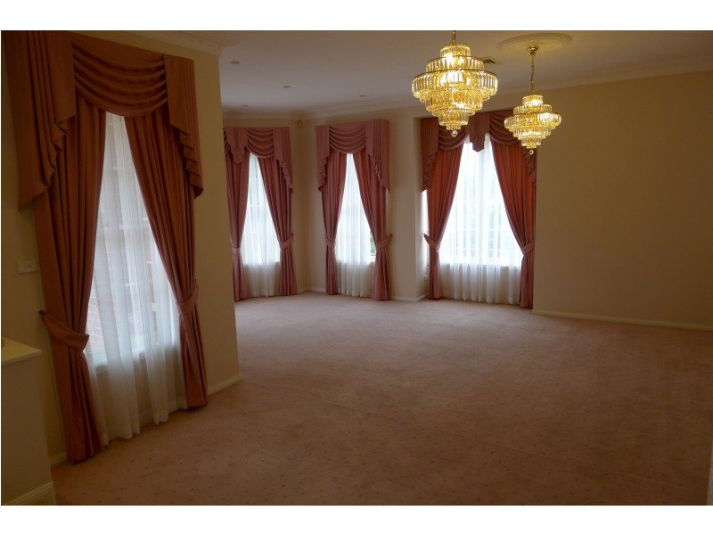 72 Kings Road, Castle Hill NSW 2154