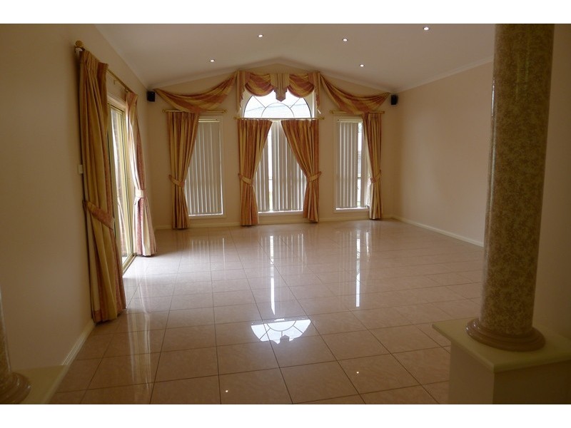 72 Kings Road, Castle Hill NSW 2154