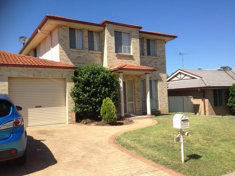 16 Ipswich Avenue, Glenwood NSW 2768