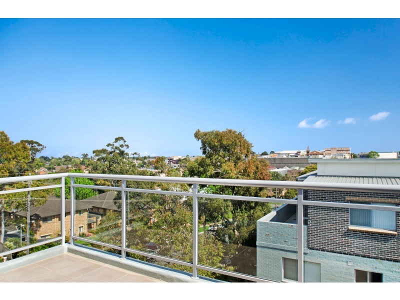 102/23-35 Crane Road, Castle Hill NSW 2154