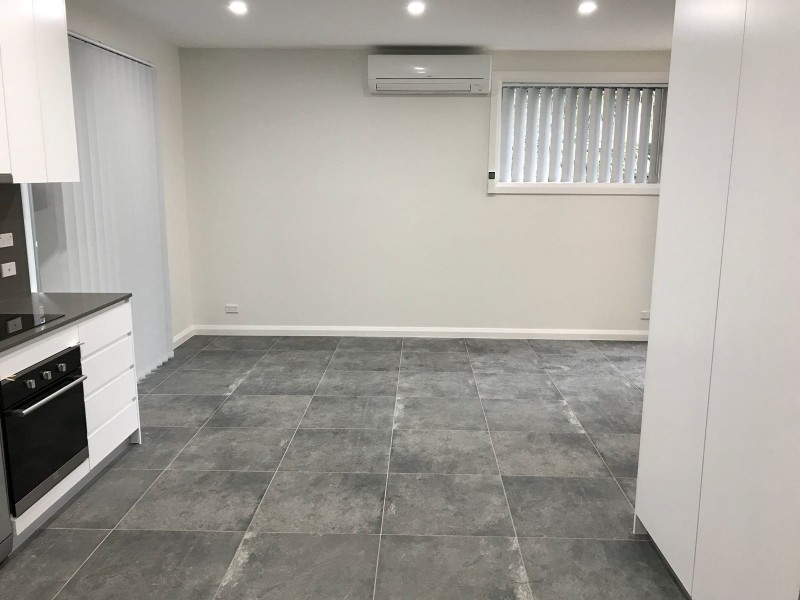 14a Roland Avenue, Northmead NSW 2152