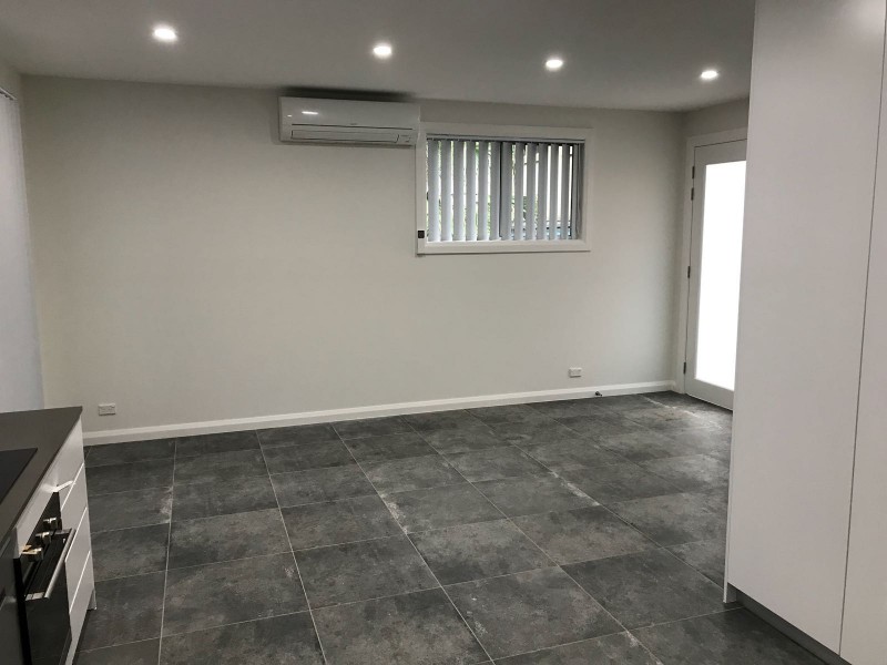 14a Roland Avenue, Northmead NSW 2152