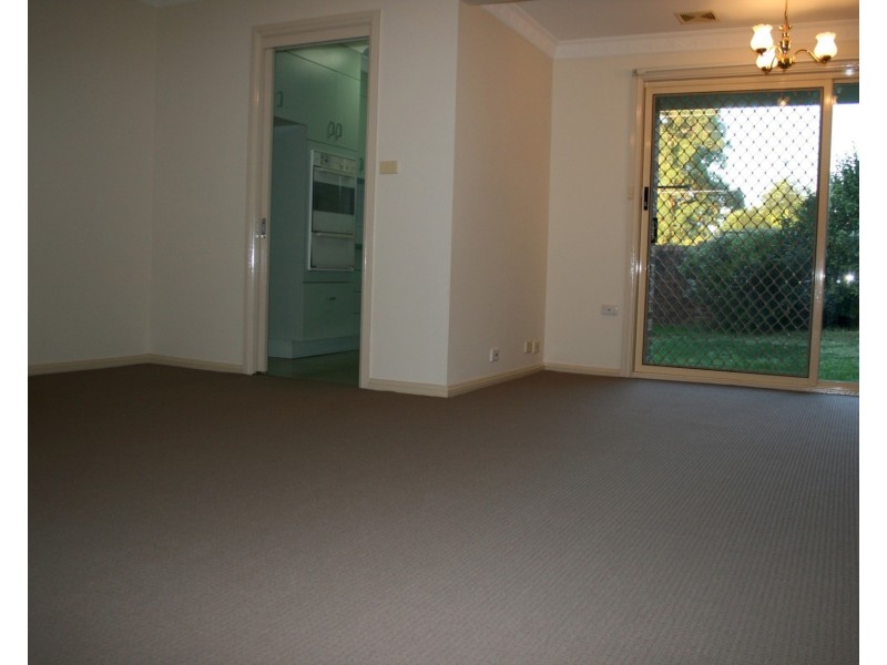 2/8-10 Conie Avenue, Baulkham Hills NSW 2153