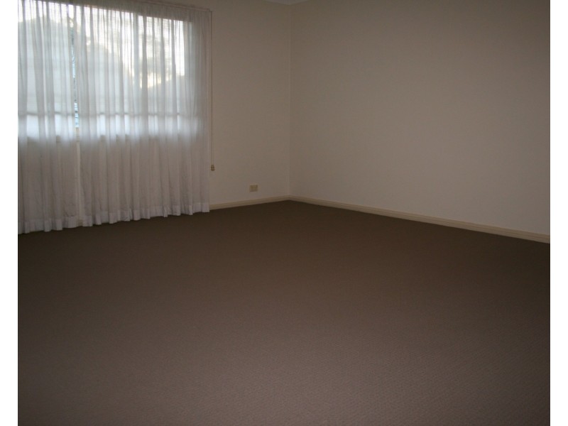 2/8-10 Conie Avenue, Baulkham Hills NSW 2153