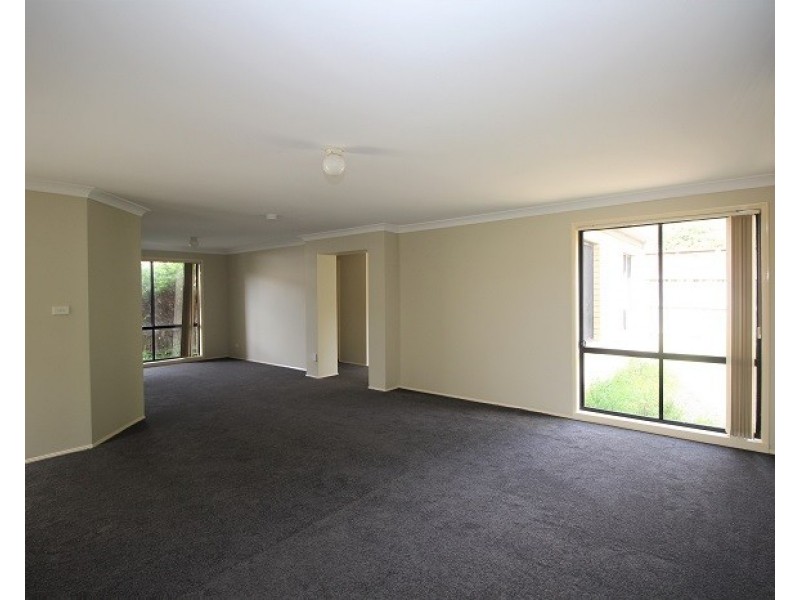 19 Redgum Crescent, Beaumont Hills NSW 2155