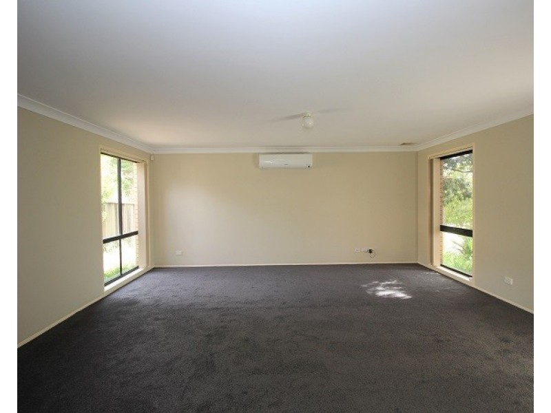 19 Redgum Crescent, Beaumont Hills NSW 2155