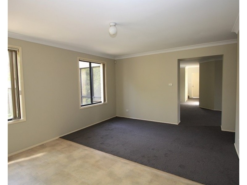 19 Redgum Crescent, Beaumont Hills NSW 2155