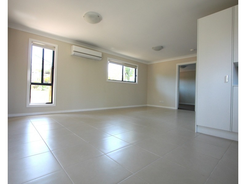 11a Conway Avenue, Cambridge Park NSW 2747