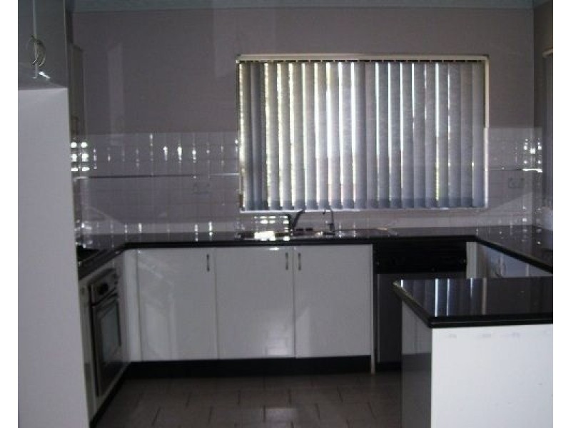 8/1 Cheriton Ave, Castle Hill NSW 2154