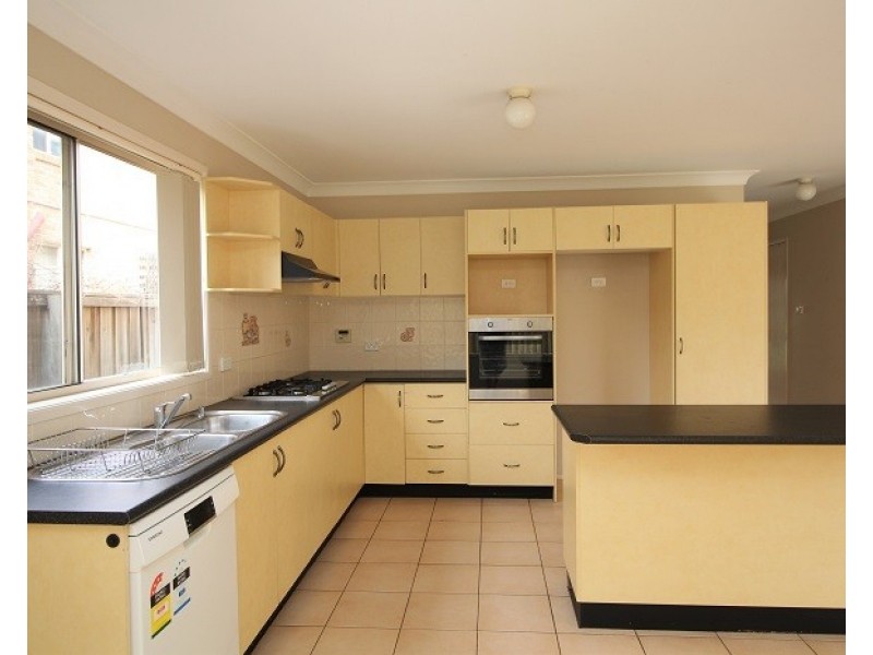 6 Redgum Crescent, Beaumont Hills NSW 2155