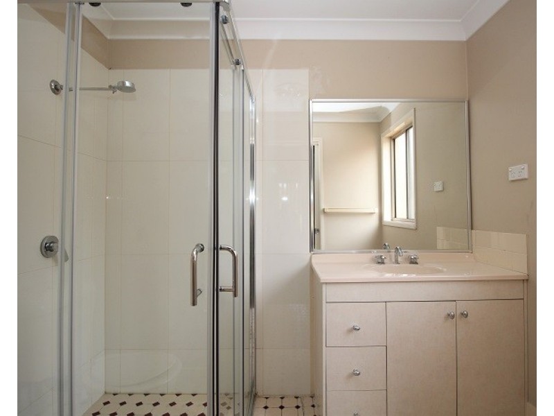 6 Redgum Crescent, Beaumont Hills NSW 2155