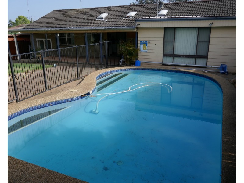 13 Gregory Avenue, Baulkham Hills NSW 2153