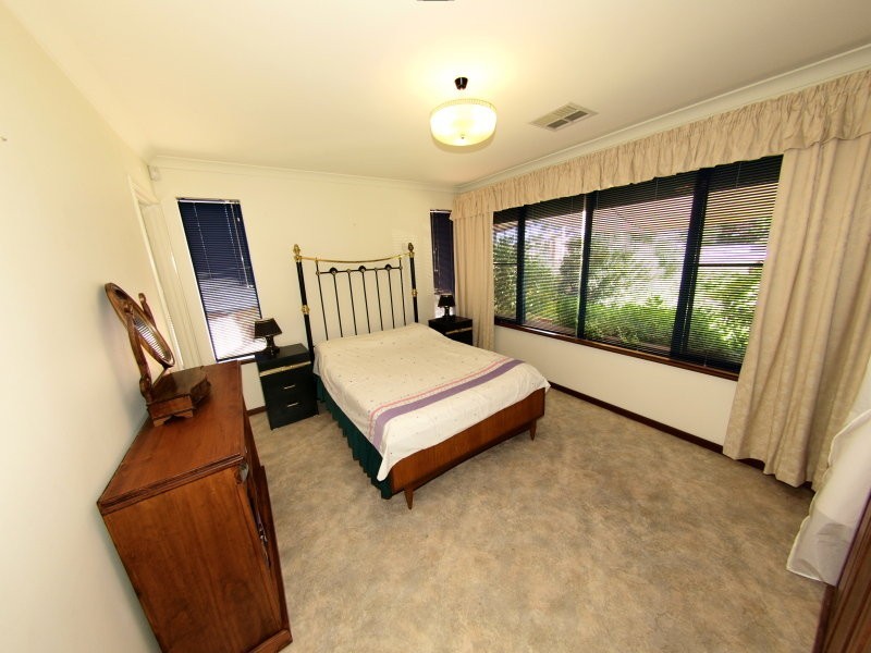 11 Hardy Road, Bassendean WA 6054