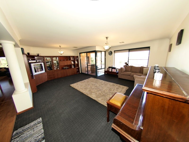 11 Hardy Road, Bassendean WA 6054