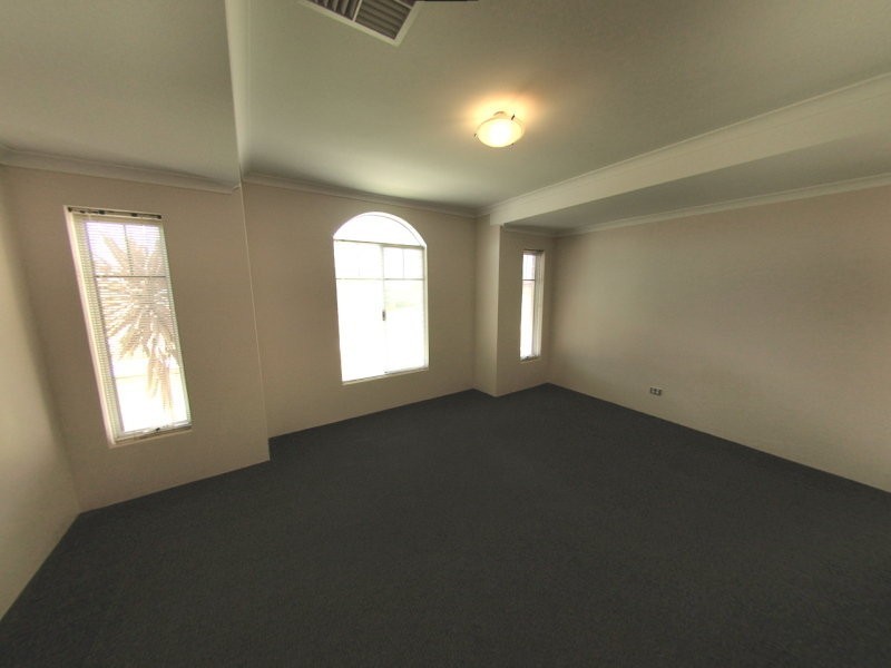 117 Bayside Boulevarde, Port Kennedy WA 6172