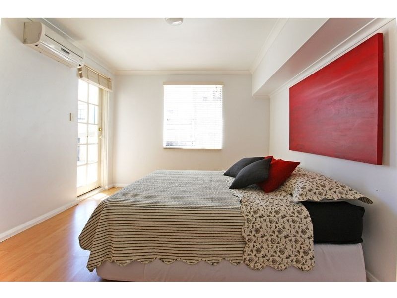 1/19 Little Shenton Lane, Northbridge WA 6003