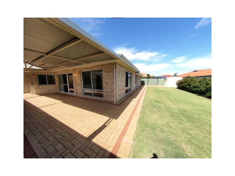 117 Bayside Bvld, Port Kennedy WA 6172
