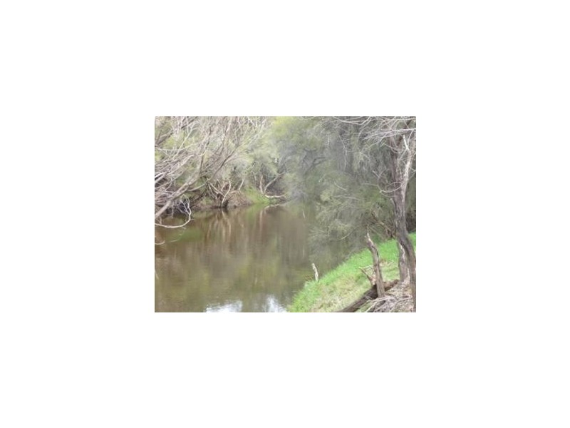 Swan Street, Henley Brook WA 6055