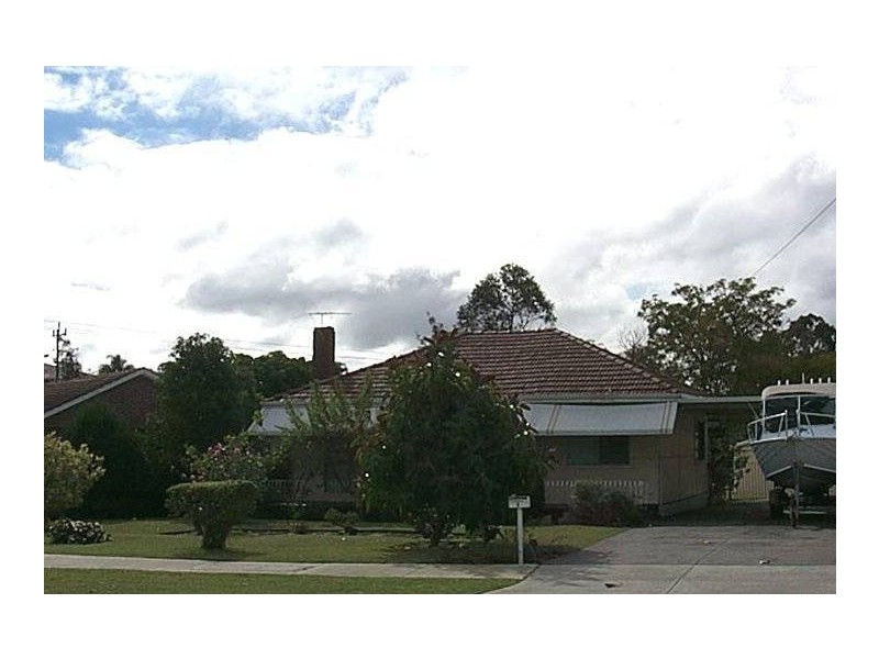 6 Bungaree Road, Wilson WA 6107