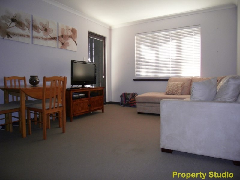4/84 Lockhart Street, Como WA 6152