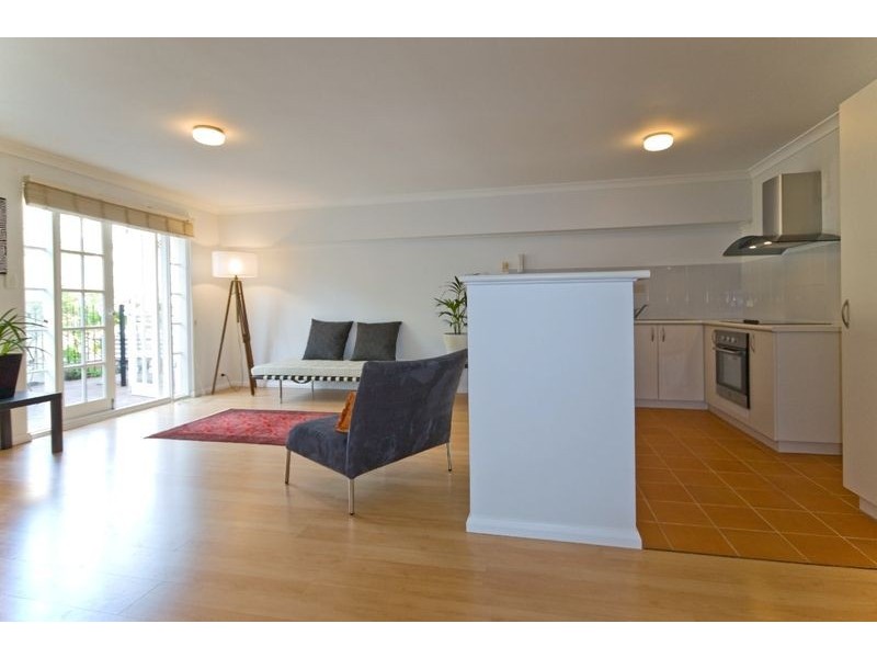 1/19 Little Shenton Lane, Northbridge WA 6003