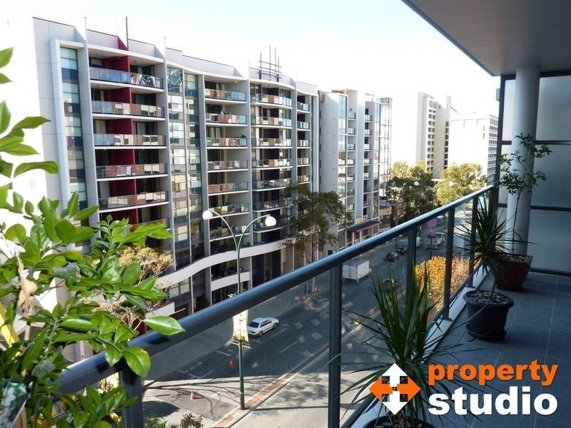 60/131 Adelaide Terrace, East Perth WA 6004