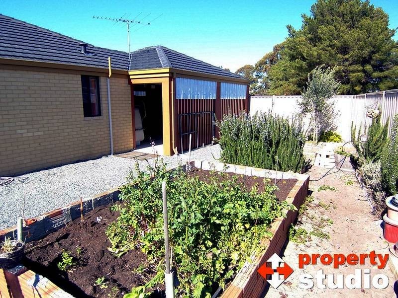 34 Burkett Terrace, Bertram WA 6167