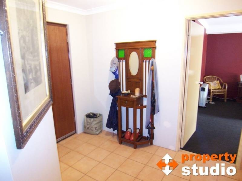 34 Burkett Terrace, Bertram WA 6167