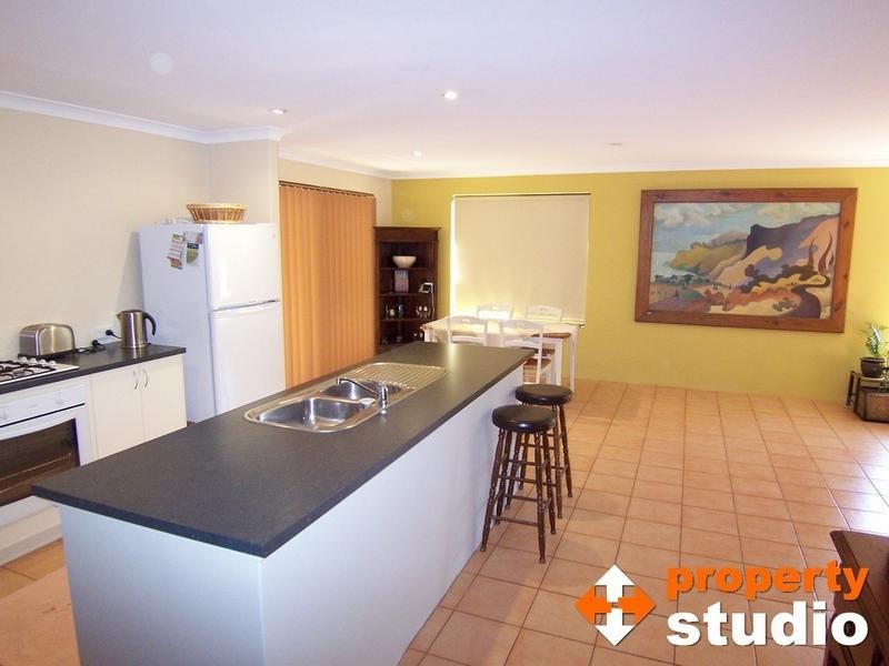 34 Burkett Terrace, Bertram WA 6167