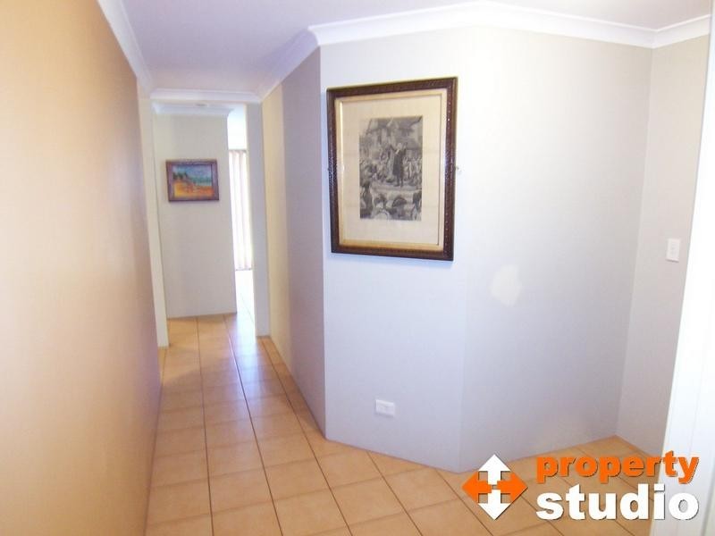 34 Burkett Terrace, Bertram WA 6167