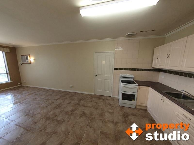 1A Ives Street, Hamilton Hill WA 6163